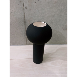 アクタス(ACTUS)のcooee design pillar ブラック　24cm フラワーベース　花瓶(花瓶)