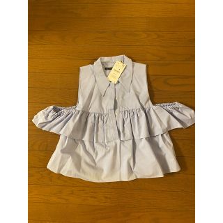 ザラ(ZARA)のZARA 肩あきフリルシャツ 新品(シャツ/ブラウス(半袖/袖なし))