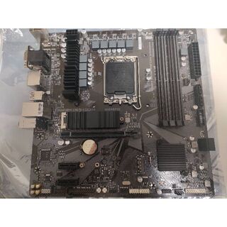 GIGABYTE B660 マザーボード(PCパーツ)