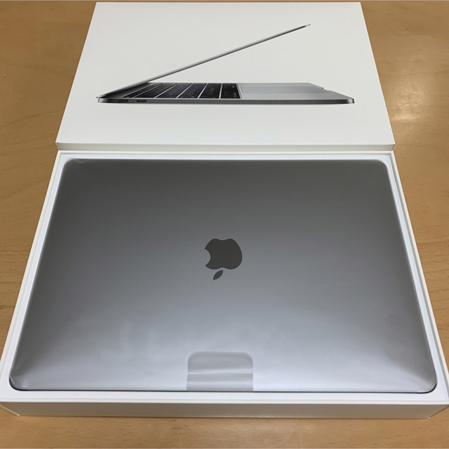 Mac (Apple)(マック)のMacBook pro / 2.0GHz / 16GB / 256GB スマホ/家電/カメラのPC/タブレット(ノートPC)の商品写真