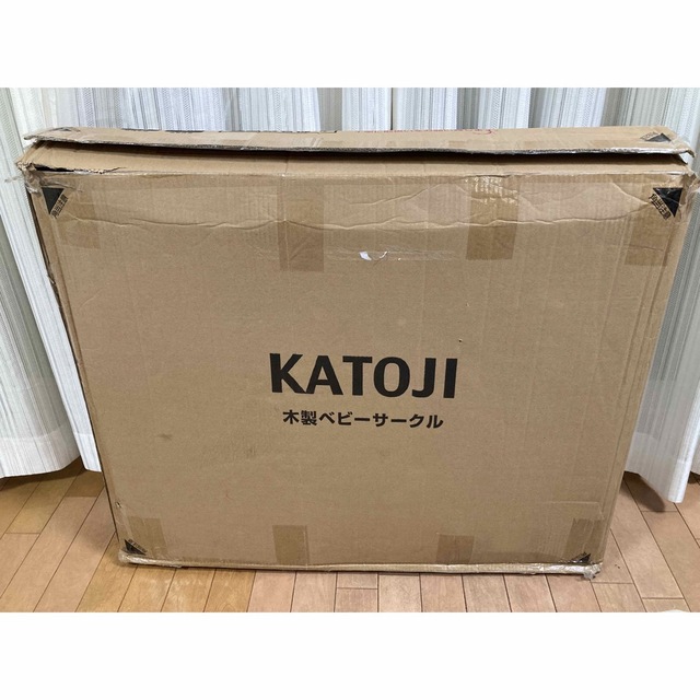 【新品未使用】KATOJI/カトージ　扉付き木製ベビーサークル