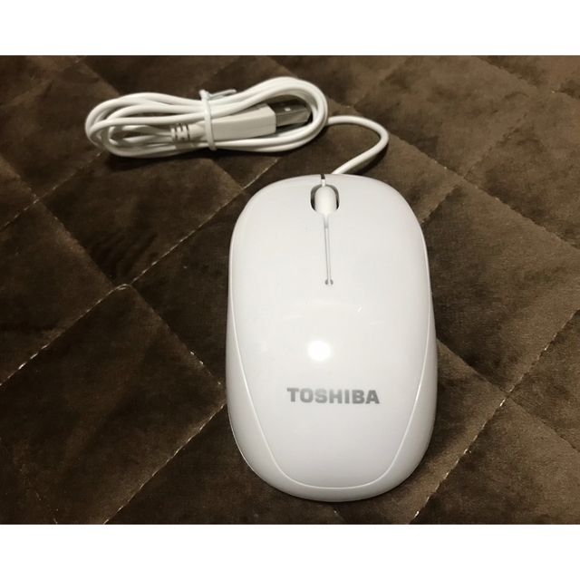 東芝(トウシバ)のUSB光学式マウス 東芝 送料無料！ スマホ/家電/カメラのPC/タブレット(PC周辺機器)の商品写真