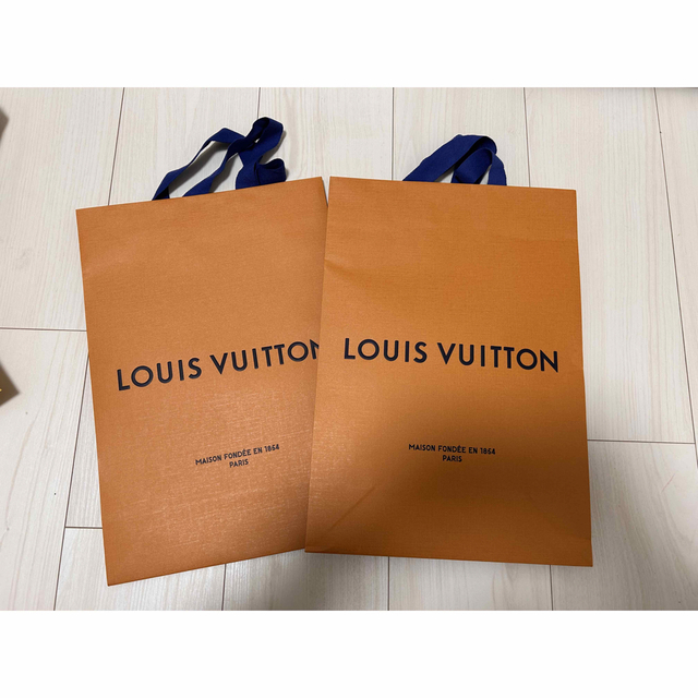 LOUIS VUITTON(ルイヴィトン)のLOUIS VUITTON 紙袋 レディースのバッグ(ショップ袋)の商品写真