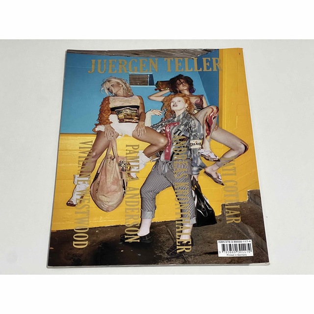 Vivienne Westwood(ヴィヴィアンウエストウッド)のVivienne Westwood 雑誌　クリアファイル　セット エンタメ/ホビーの雑誌(ファッション)の商品写真