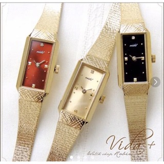 ヴィーダプラス(VIDA＋)のvida+ 腕時計　ゴールド　レッド(腕時計)