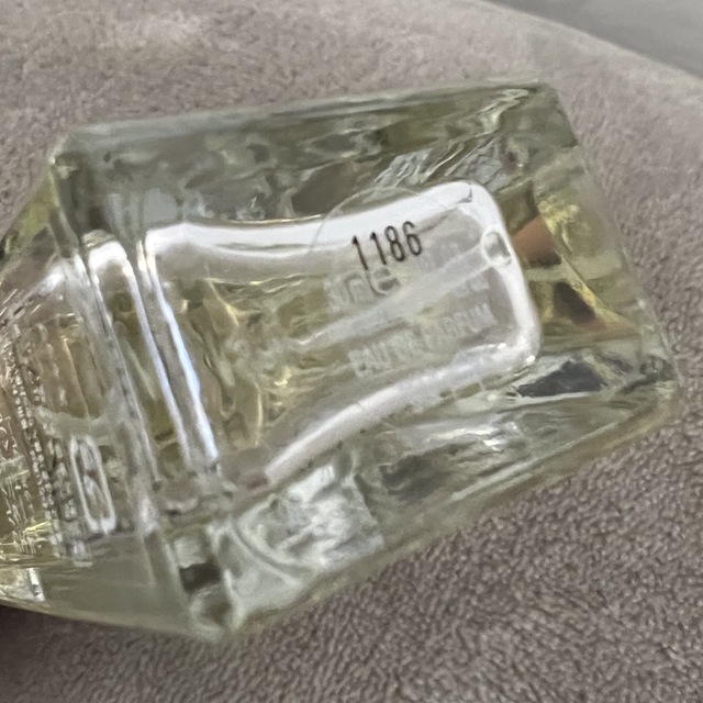 Calvin Klein(カルバンクライン)のカルバンクライン　エタニティ　オードパルファム　香水　30ml スプレー コスメ/美容の香水(香水(女性用))の商品写真