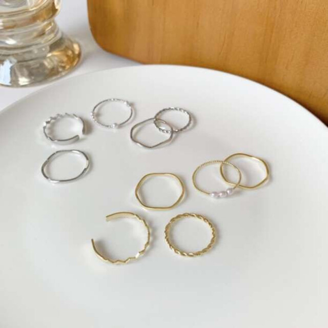 指輪5点セット／シルバー 銀 リング サイズ調整可能 韓国ファッションにも レディースのアクセサリー(リング(指輪))の商品写真