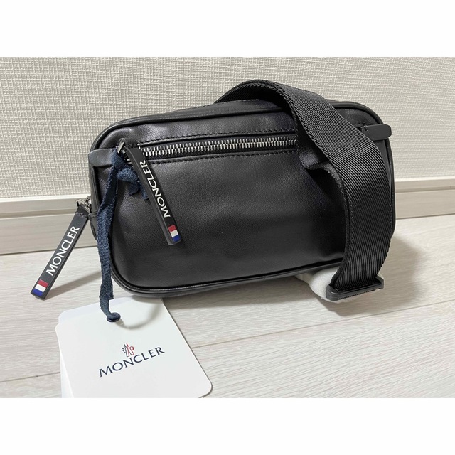 MONCLER(モンクレール)のモンクレール メンズのバッグ(ボディーバッグ)の商品写真