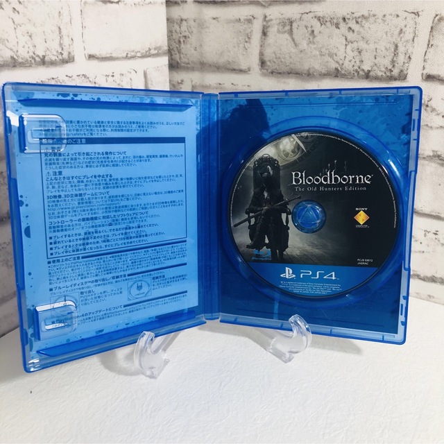 SONY(ソニー)の【極美品】 PS4 Bloodborne  初回限定版 エンタメ/ホビーのゲームソフト/ゲーム機本体(家庭用ゲームソフト)の商品写真