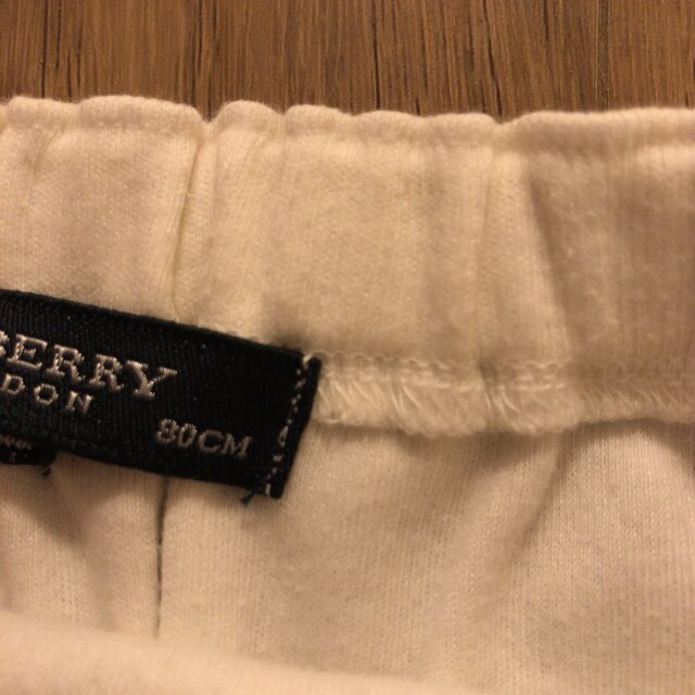 BURBERRY(バーバリー)の値下げ★バーバリー　Burberry スカート　80サイズ　ベビーキッズ キッズ/ベビー/マタニティのベビー服(~85cm)(スカート)の商品写真
