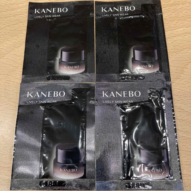 Kanebo(カネボウ)のカネボウ　ライブリースキン　ウェア コスメ/美容のベースメイク/化粧品(ファンデーション)の商品写真