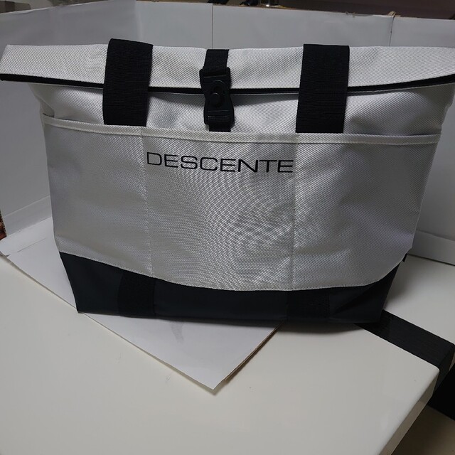 DESCENTE(デサント)の【新品】デサントゴルフ ボストンバッグ DQBTJA02 22FW スポーツ/アウトドアのゴルフ(バッグ)の商品写真