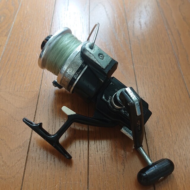 DAIWA(ダイワ)のダイワ DAIWA ST-4000X リール  スピニングリール スポーツ/アウトドアのフィッシング(リール)の商品写真