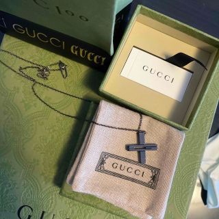 グッチ(Gucci)のGUCCI グッチ　クロスペンダント　希少ブラック シルバー925ネックレス (ネックレス)