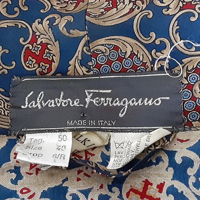 Salvatore Ferragamo - サルバトーレフェラガモ コート サイズ40 Mの