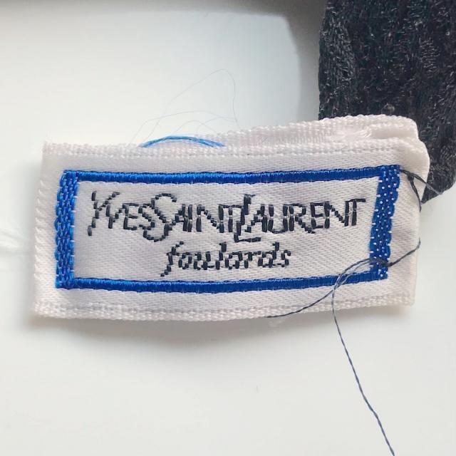 Saint Laurent(サンローラン)のイヴサンローラン スカーフ美品  - レディースのファッション小物(バンダナ/スカーフ)の商品写真
