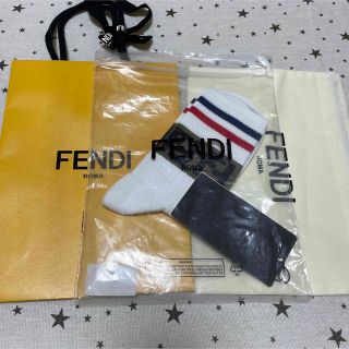 フェンディ 靴下の通販 21点 | FENDIのレディースを買うならラクマ