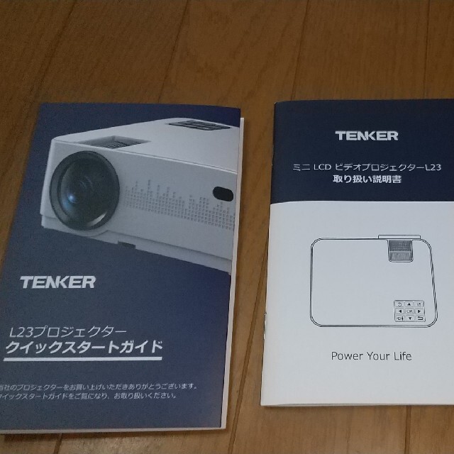 TENKER ミニ LCD プロジェクターL23 スマホ/家電/カメラのテレビ/映像機器(プロジェクター)の商品写真