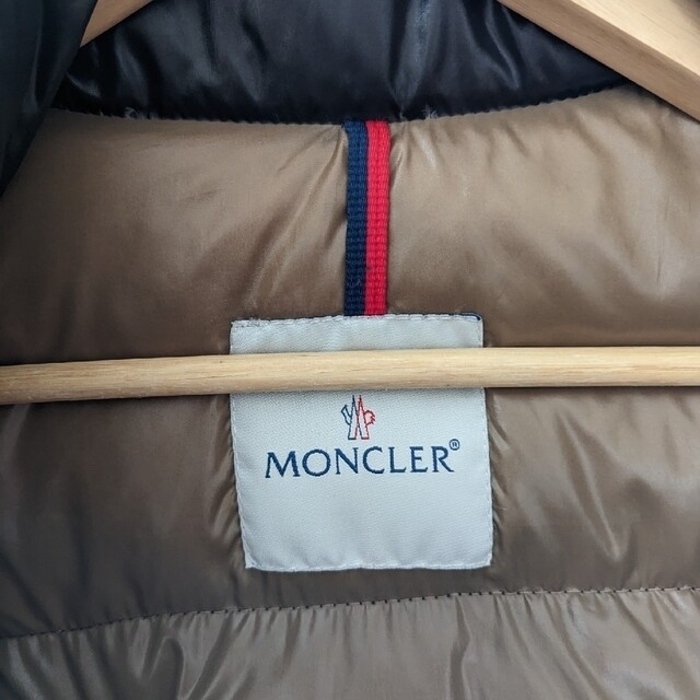 MONCLER(モンクレール)の【廃盤モデル】モンクレール　エベレスト　デカロゴ　MONCLER メンズのジャケット/アウター(ダウンジャケット)の商品写真