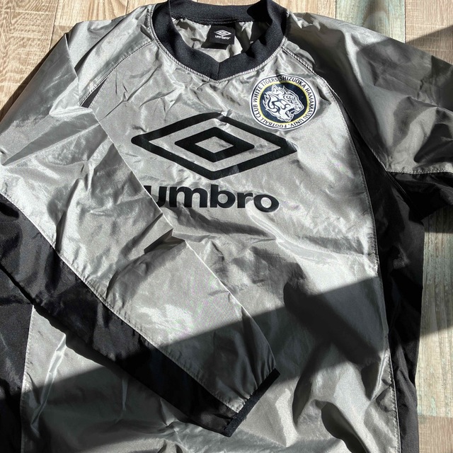 UMBRO(アンブロ)のアンブロ　ピステ スポーツ/アウトドアのサッカー/フットサル(ウェア)の商品写真