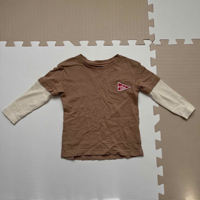 西松屋(ニシマツヤ)の90長袖トップス キッズ/ベビー/マタニティのキッズ服男の子用(90cm~)(Tシャツ/カットソー)の商品写真