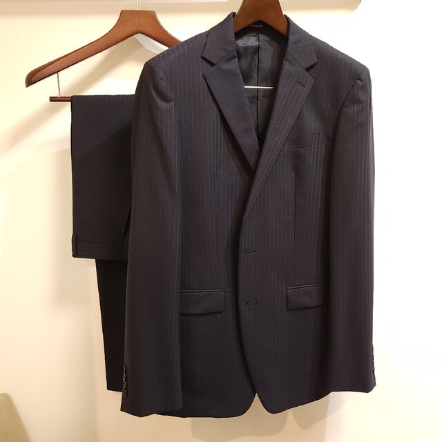 COMME CA MEN(コムサメン)のコムサメン　ストライプスーツ　ネイビー メンズのスーツ(セットアップ)の商品写真