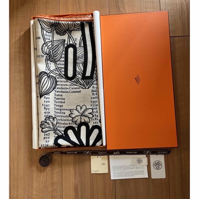 在庫処分】 Hermes エルメス カシシル ボタニカグラフィカ - バンダナ+