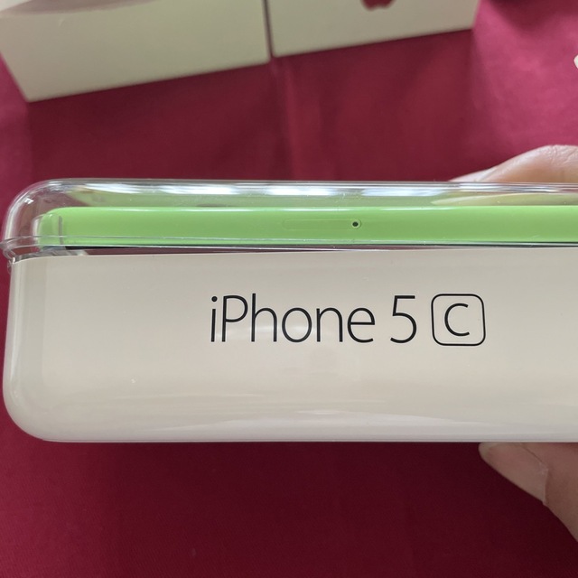 iPhone(アイフォーン)のiPhone5c  8GB グリーン　docomo スマホ/家電/カメラのスマートフォン/携帯電話(スマートフォン本体)の商品写真