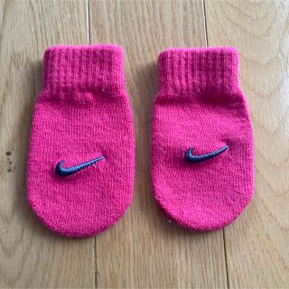 ナイキ(NIKE)のNIKE 手袋　新生児　赤ちゃん　ピンク　女の子(手袋)