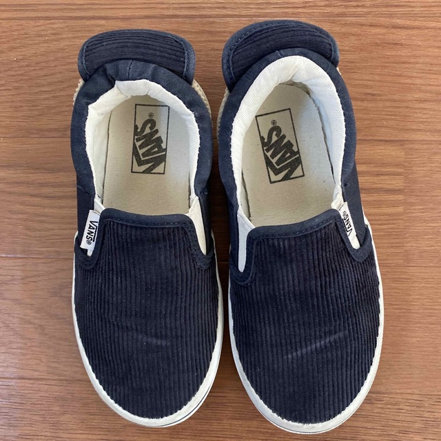 VANS(ヴァンズ)のバンズ　スニーカー　スリッポン　キッズ　19センチ キッズ/ベビー/マタニティのキッズ靴/シューズ(15cm~)(スリッポン)の商品写真