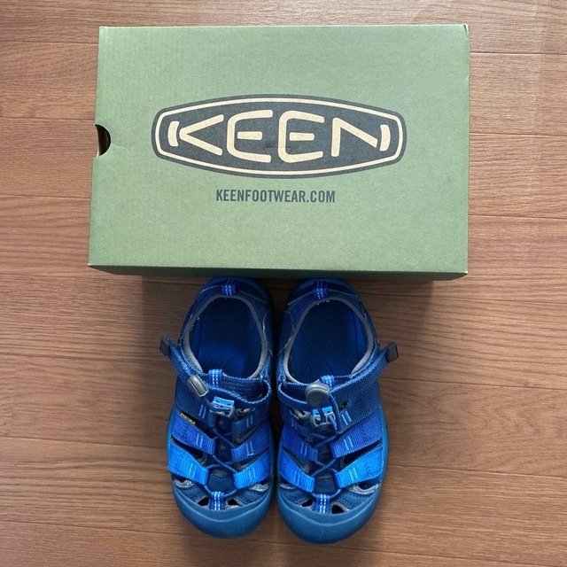 KEEN(キーン)のキーン　ジュニア　サンダル　青　20センチ キッズ/ベビー/マタニティのキッズ靴/シューズ(15cm~)(サンダル)の商品写真