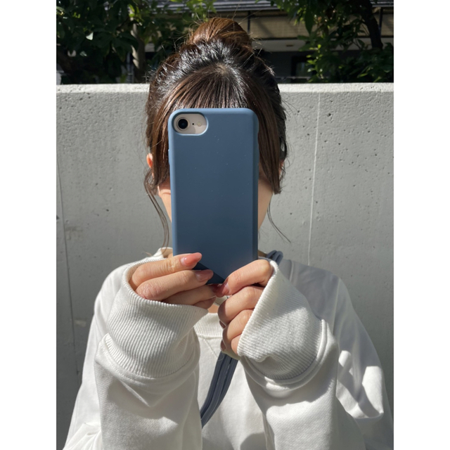 iPhone11ケース　ショルダースマホケース　紐付き　ブルー　青　韓国風　人気 スマホ/家電/カメラのスマホアクセサリー(iPhoneケース)の商品写真
