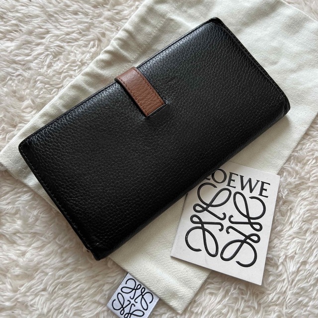LOEWE - 美品 LOEWE ロエベ 2つ折り 長財布の通販 by Remoon☆'s shop
