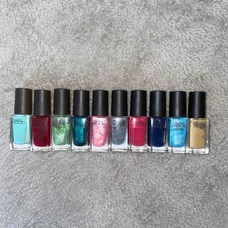 コーセー(KOSE)のネイルホリック　NAIL HOLIC 10色　マネキュア(マニキュア)