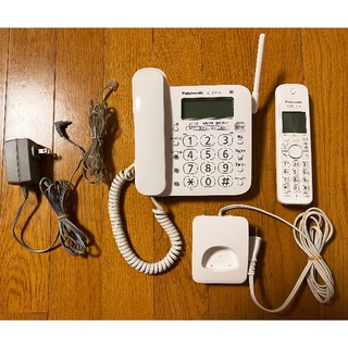 パナソニック(Panasonic)のPanasonic電話機+子機 VE-GD21-W 美品 送料込(その他)