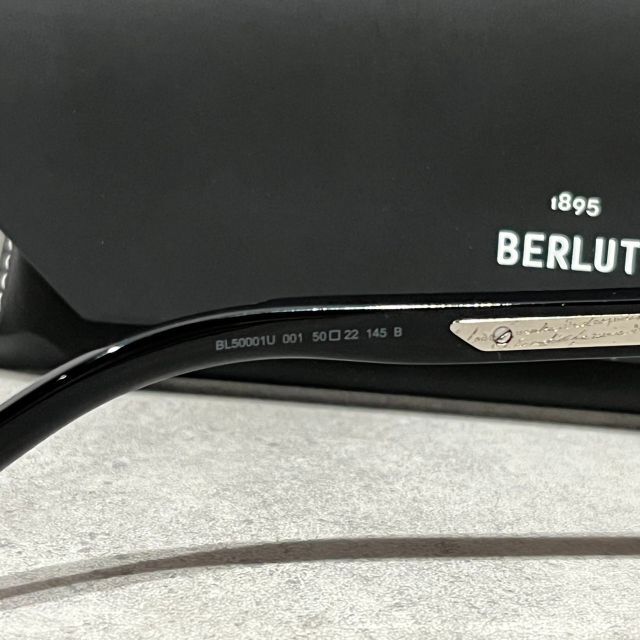 Berluti(ベルルッティ)の新品 BERLUTI ベルルッティ BL50001U 001 メガネ サングラス メンズのファッション小物(サングラス/メガネ)の商品写真