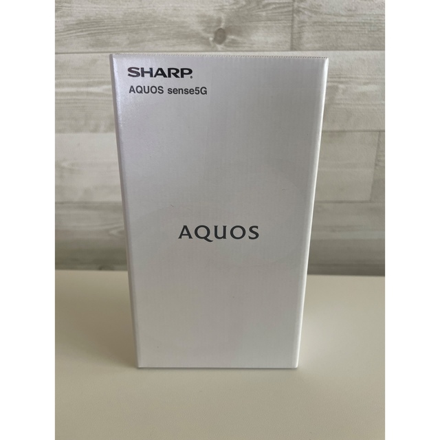 SHARP(シャープ)のAQUOS sense5G SH-M17オリーブシルバー simフリー スマホ/家電/カメラのスマートフォン/携帯電話(スマートフォン本体)の商品写真