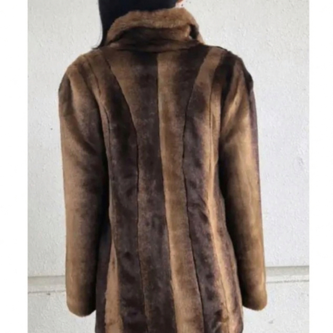 moussy(マウジー)のmoussyファーコート レディースのジャケット/アウター(毛皮/ファーコート)の商品写真