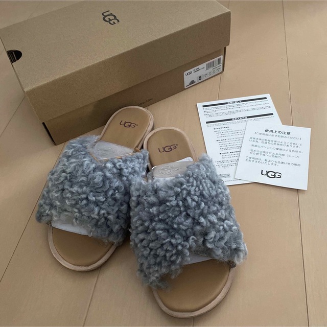 新品UGG アグ　シープスキン クロスストラップ　サンダル　JONI  ジョニー