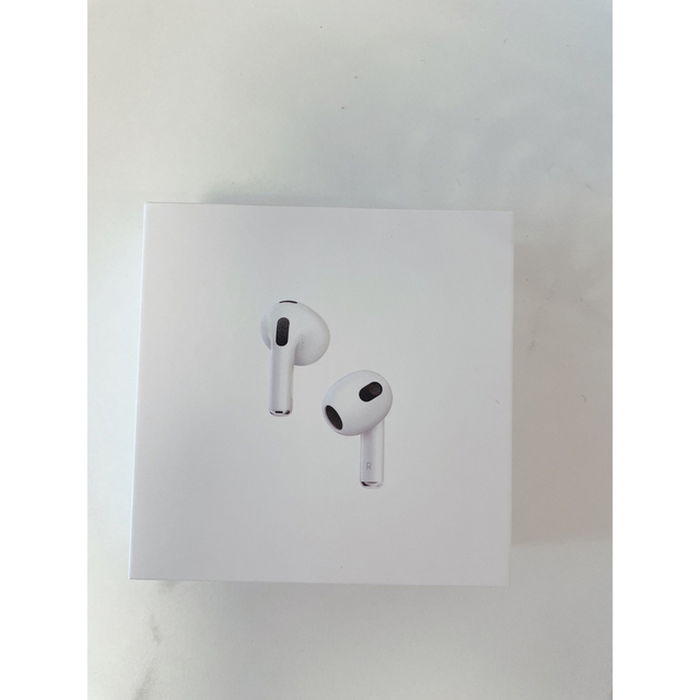 ヘッドフォンイヤフォンアップル AirPods 第3世代 MME73J/A、新品未使用