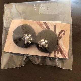 ハンドメイド！ボタンピアス♪(ピアス)