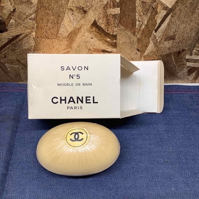 CHANEL(シャネル)の【未使用】CHANEL N°5 石鹸 コスメ/美容のボディケア(ボディソープ/石鹸)の商品写真