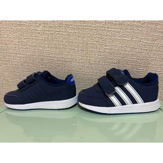 adidas(アディダス)の【adidas】ベビーシューズ 紺 キッズ/ベビー/マタニティのベビー靴/シューズ(~14cm)(スニーカー)の商品写真