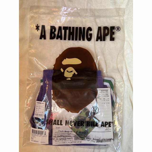 A BATHING APE(アベイシングエイプ)のa bathing ape shark shorts メンズのパンツ(ショートパンツ)の商品写真