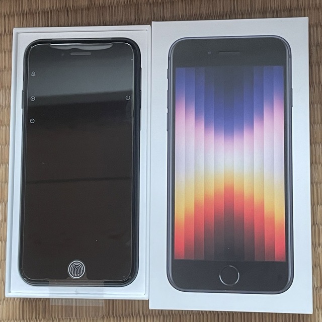 iphone se 第二世代　128g 新品　未使用　未通電　利用制限