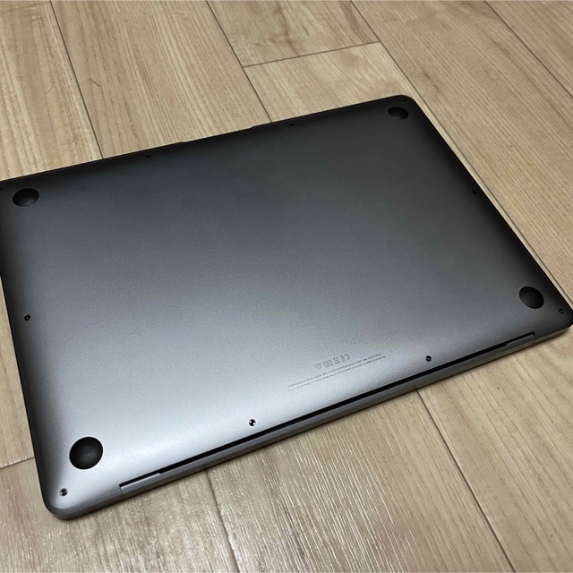 Mac (Apple)(マック)のMacBook Air M1 8GB 256GBスペースグレイ  スマホ/家電/カメラのPC/タブレット(ノートPC)の商品写真