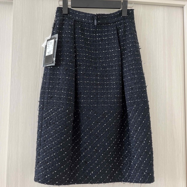 René(ルネ)の新品未使用タグ付　ルネ　ツイードスカート　濃紺　34 レディースのスカート(ひざ丈スカート)の商品写真