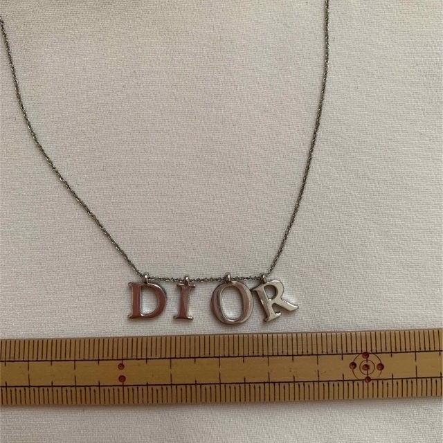 Christian Dior(クリスチャンディオール)のクリスチャンディオール　ロゴネックレス　シルバー レディースのアクセサリー(ネックレス)の商品写真