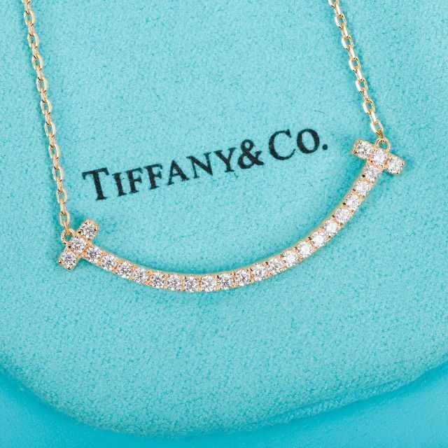 Tiffany Tスマイルネックレス スモール ローズゴールド