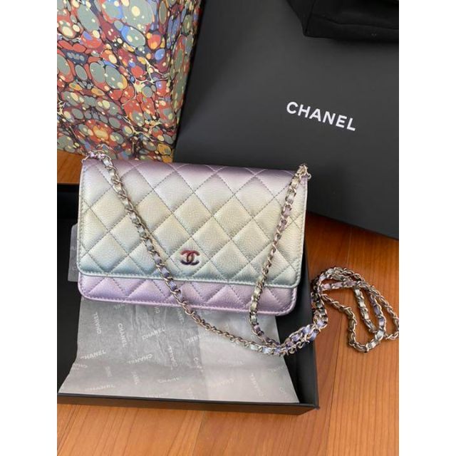 CHANEL - CHANEL シャネル グラデーションクラシックオンチェーンウォレット